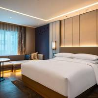 Club Deluxe, Club lounge access, Guest room, 1 King