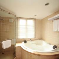 Business Suite with One Bedroom