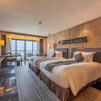 Double or Twin Room with Sea View