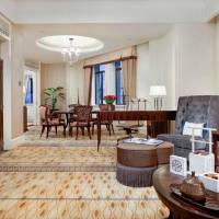 Signature Riverview Suite