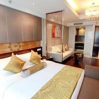 Business Queen Room