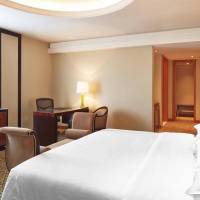 Deluxe Suite, Club level, 1 Bedroom Suite, 1 King, City view
