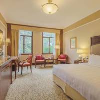 Horizon Hillview King Bed Room