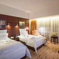 Superior Twin Room with Courtyard View