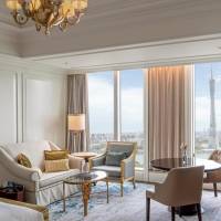 Club Canton Tower River View Room