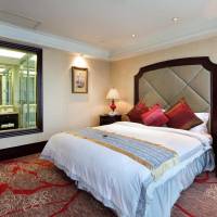 Deluxe King Suite