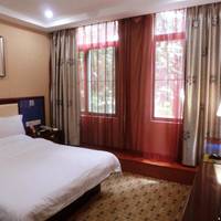 Business Queen Room