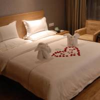 Business Queen Bed Room