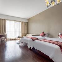 Executive Triple-Bed Suite