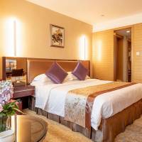 Business Queen Room
