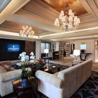 Chairman King Suite