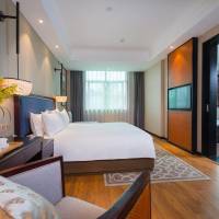 Grand Deluxe King Room