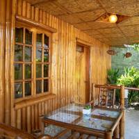 Bungalow with Garden View