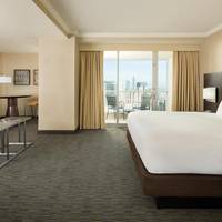 Skyline View - One King Bed Junior Suite