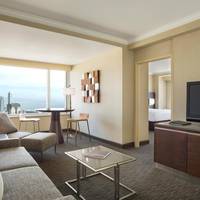Skyline View - One King Bed One Bedroom Suite