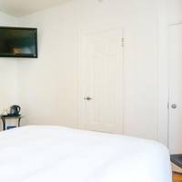 Queen Room with Shared Bathroom