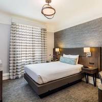 Petite Double Room