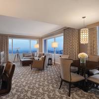 Signature Suite with Bay View and Sofa Bed