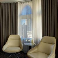 Corner King Room