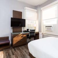 Single Room with Roll-in Shower - Disability Access/Non-Smoking