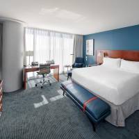 Corner King Room