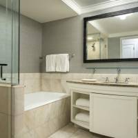 Superior King Suite