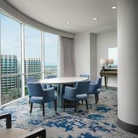 Signature King Suite