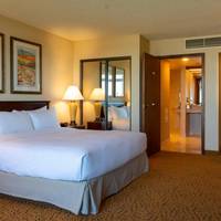 King Room with Roll In Shower - Disability Access/Non-Smoking