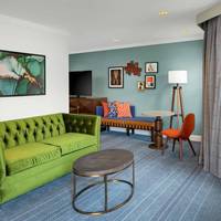 King Junior Suite with Sofa Bed
