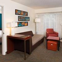 Two-Bedroom Queen Suite