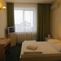 Single Room with Shared Bathroom