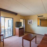 One-Bedroom Corner King Suite with Balcony - Non-Smoking