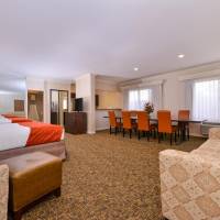 Queen Suite with Two Queen Beds - Non-Smoking