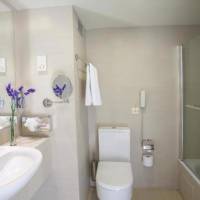 Room #1701740