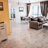 Two-Bedroom Apartment (4 Adults + 2 Children)