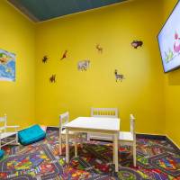 Family Room - Free Spa Access