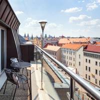 Club Balcony, Guest room, M Club access, 1 King