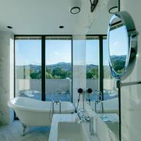 Museum Suite With Terrace and Bathtub