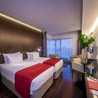 Premium Double or Twin Room Free Parking Promo