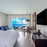 Deluxe Oceanfront King Room - Adults Only