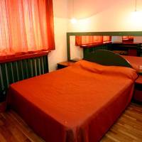 One-Bedroom Apartment (4 Adults)
