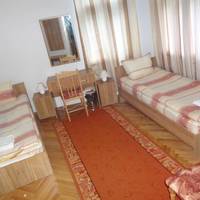 Standard Twin Room with Shared Bathroom