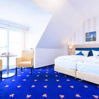 Superior Double Room with Balcony and City View