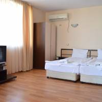 Double Room (2 Adults)