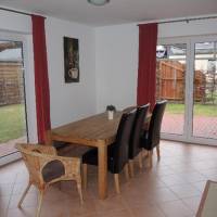 Three-Bedroom House (3-7 Adults)