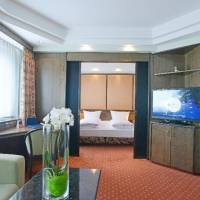 Room #6005846