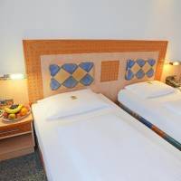 Room #6005849