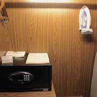Junior Suite with King Bed - Non Smoking(Complimentary 20% discount on food & soft beverages in restaurant, 10% discount on spa and 2hrs early check-in & late check-out)