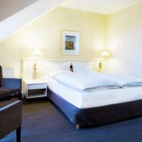 Standard Double or Twin XL Room