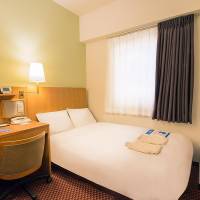Double Room with Small Double Bed - Non-Smoking